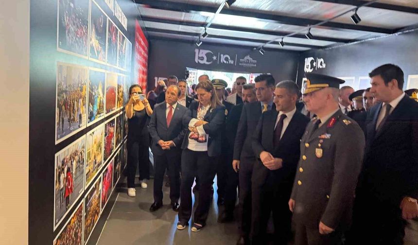 Afyonkarahisar'da '15 Temmuz Anma ve Dijital Deneyim Merkezi' hizmete açıldı