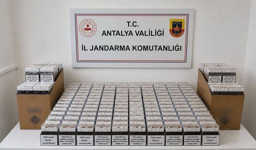 Antalya'da kaçak tütün operasyonu: 10 bin doldurulmuş makaron ele geçirildi