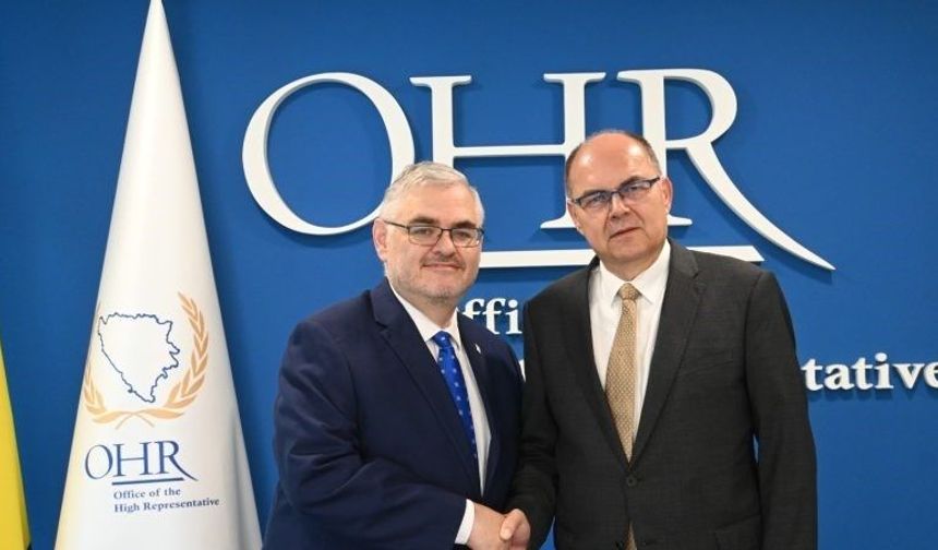 Bosna Hersek Yüksek Temsilciliği'ne geçici olarak ABD'li diplomat Crishock atandı