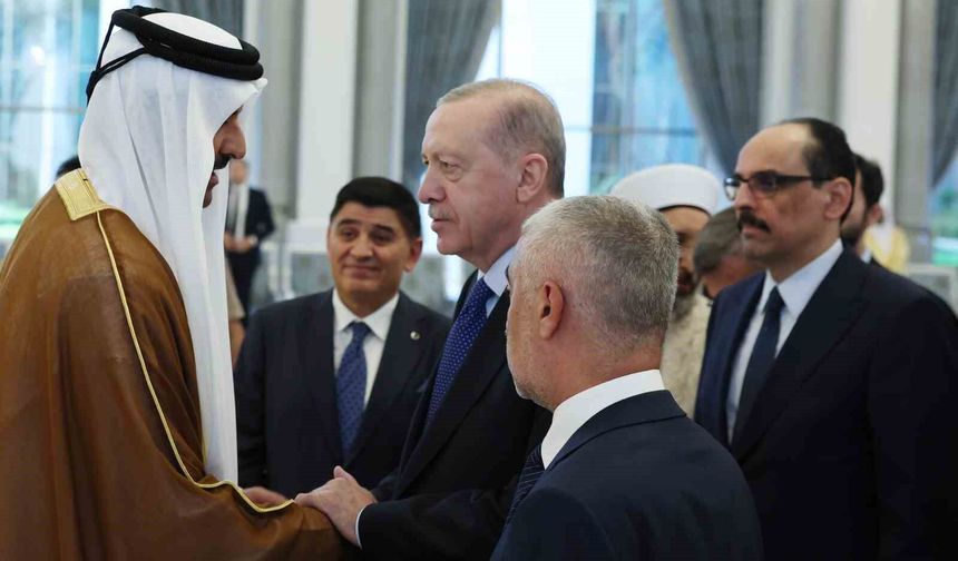 Cumhurbaşkanı Erdoğan, Katar Emiri Al Thani ile bir araya geldi