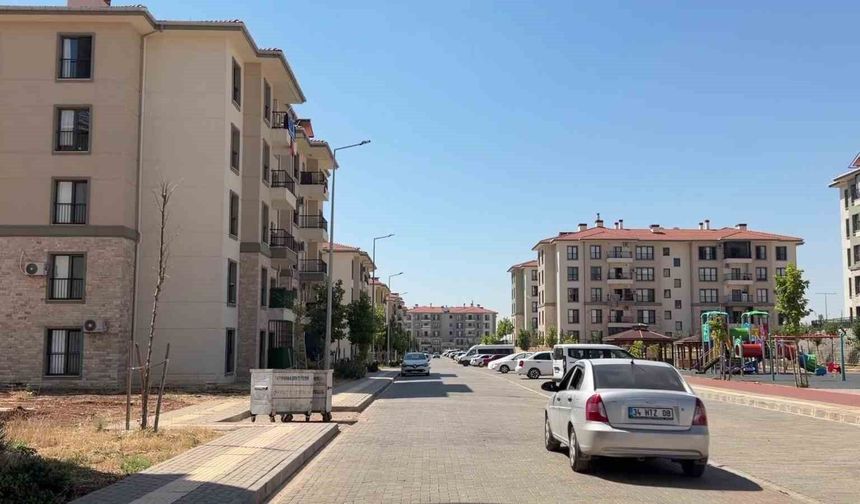 Depremzedelerden Baykar konutlarına tam not