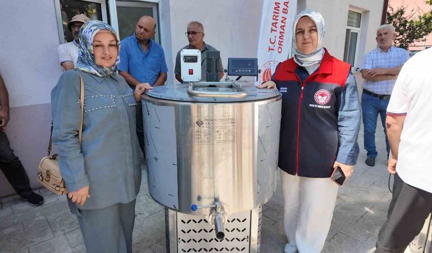 Düzce'de 45 üreticiye süt soğutma tankı desteği