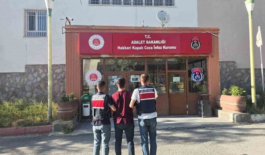 Hakkari'de aranan 4 hükümlü JASAT operasyonuyla yakalandı