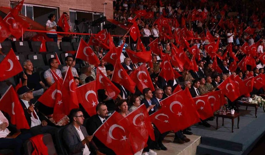 Hatay'da 15 Temmuz anma programında vatandaşlar tek yürek oldu