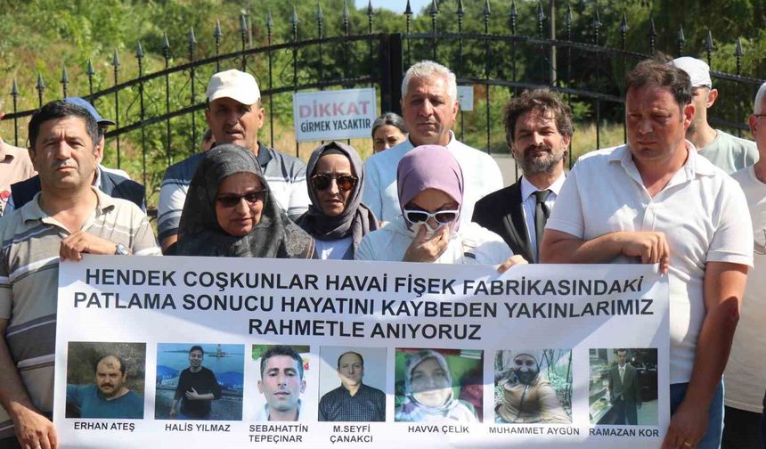 Havai fişek fabrikasındaki patlamada hayatını kaybeden işçiler anıldı