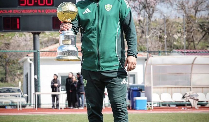 Kayseri Şekerspor'da Erkan Demirel ile yollar ayrıldı