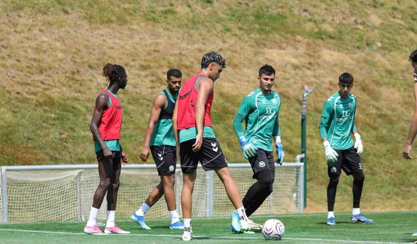 Konyaspor, Slovenya kampındaki hazırlıklarını sürdürüyor