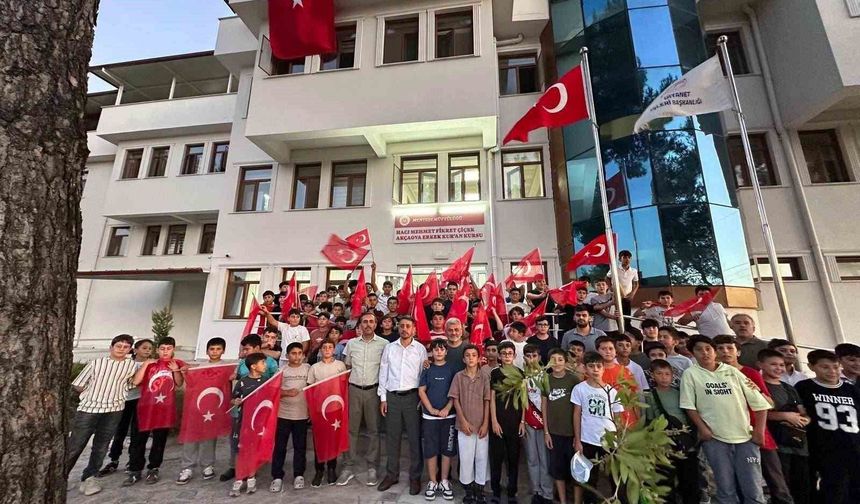 Muğla'da genç Yıldızlardan Gazze'ye destek ve şehitlere vefa yürüyüşü