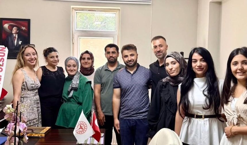 Uludere'de ilk kadın ilçe Sağlık Müdürü göreve başladı