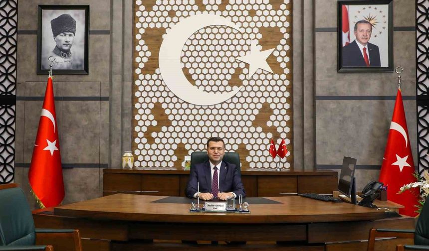 Vali Akmeşe'den 15 Temmuz mesajı: 'Milli irade asla esir alınamaz'