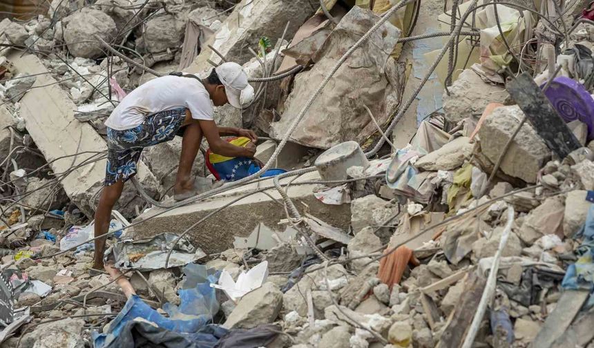 Venezuela'daki depremlerde can kaybı 5 bini aştı