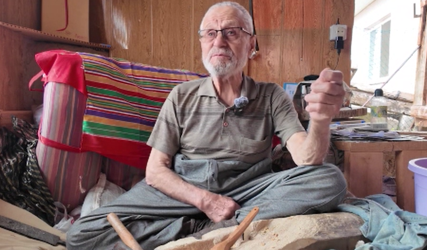 Ağaca 70 yıldır şekil veren kaşık ustası ata mirasını geleceğe taşıyor