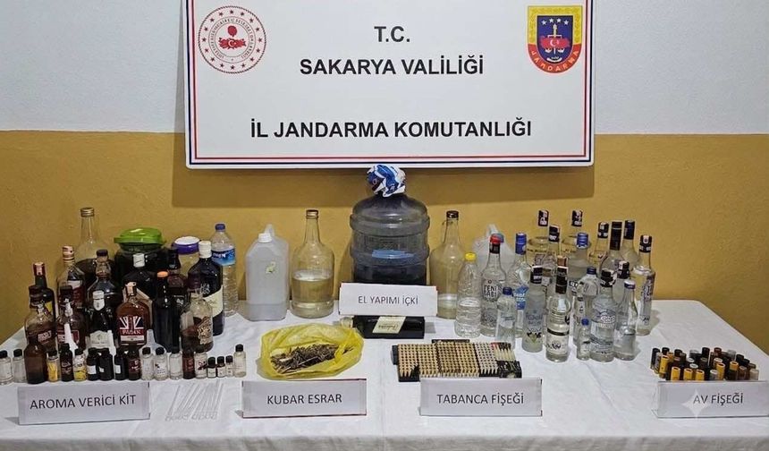 Karasu ve Pamukova’da operasyon: İmalathane kurmuşlar!