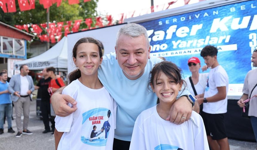 Serdivan’da Zafer Kupası Heyecanı: Kürekler Kağan Ege Baran Anısına Çekildi
