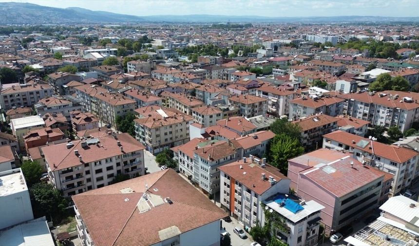 Sakarya'da binalar kentsel dönüşümle yenileniyor, riskler azaltılıyor