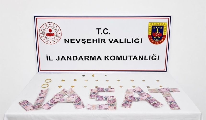 Nevşehir'de araçtan altın ve para hırsızlığına ilişkin 4 zanlı yakalandı