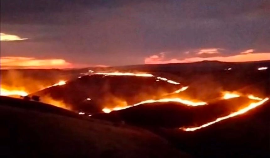 Çankırı'da etkili olan arazi yangını uzun uğraşlar sonucu kontrol altına alındı