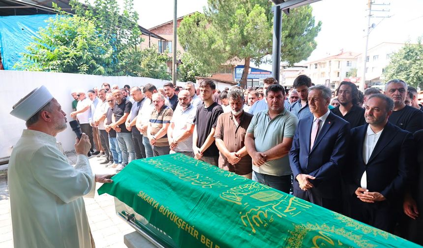 Dün kazada hayatını kaybetmişti, son yolculuğuna uğurlandı