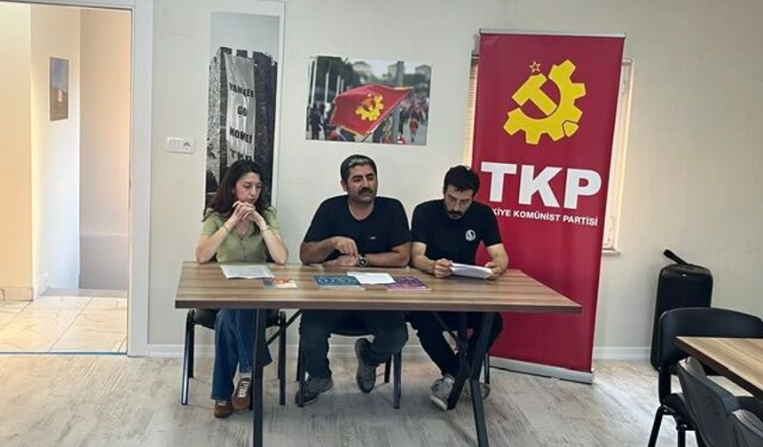 “Sakarya’nın geleceği tarikatlarda değil aydınlık yarınlarda”