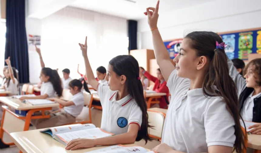 Çocuğu okula gidecek velilere izin verilecek
