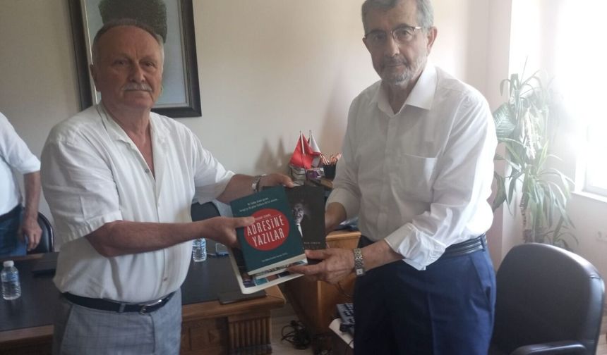 Edebiyat ve gazetecilik dostlukları bir başkadır..