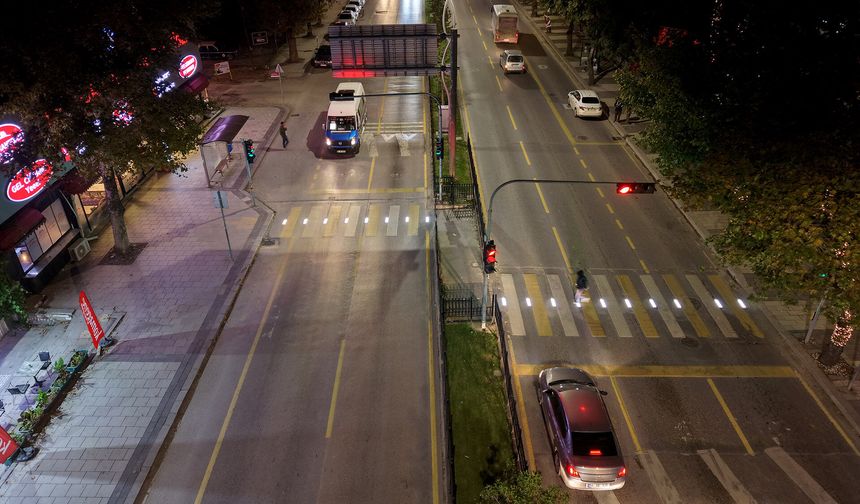 Büyükşehir'den yaya güvenliğinde akıllı dönem