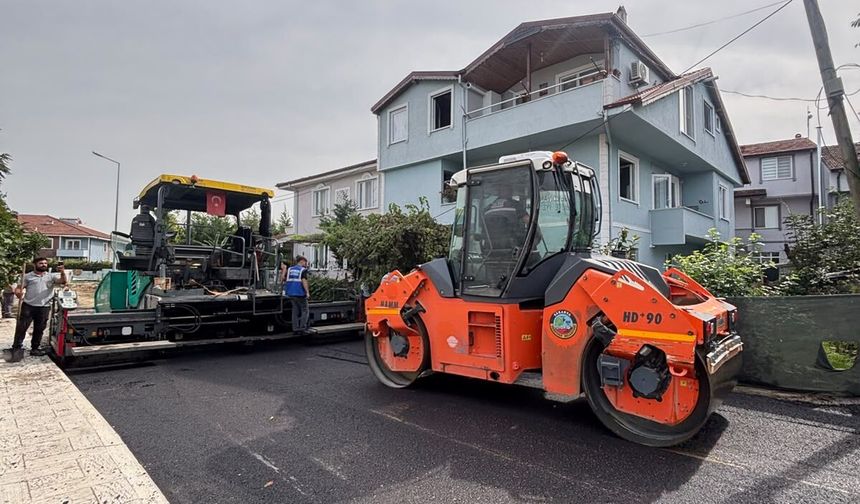 Serdivan’da Hafta Sonu Asfalt Mesaisi