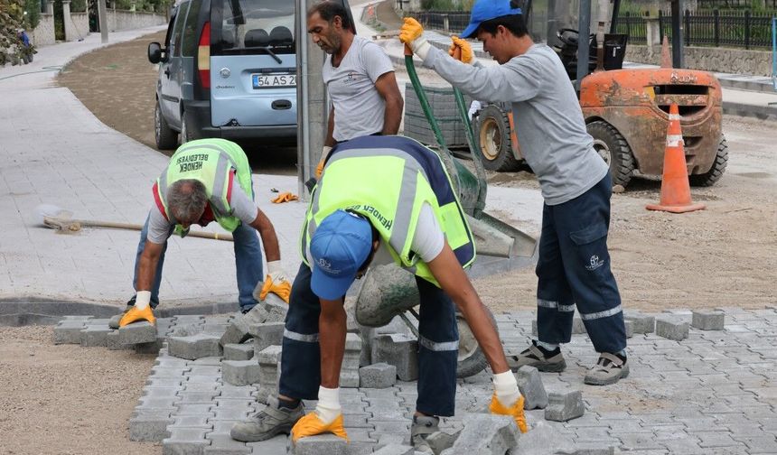 Hendek’te saha çalışmaları hız kesmeden devam ediyor