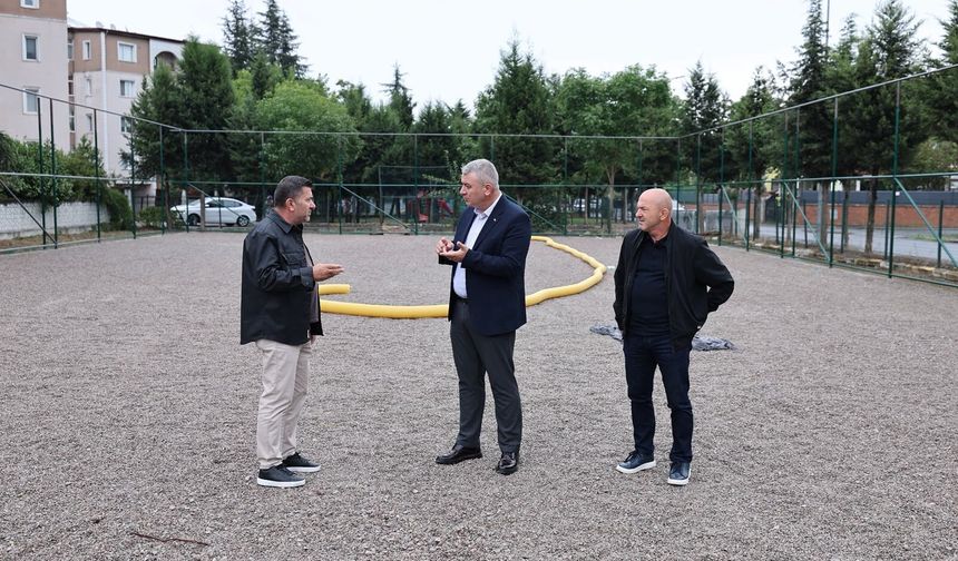 Serdivan’da Spor Yatırımı: 9 Yeni Sentetik Semt Futbol Sahası Geliyor
