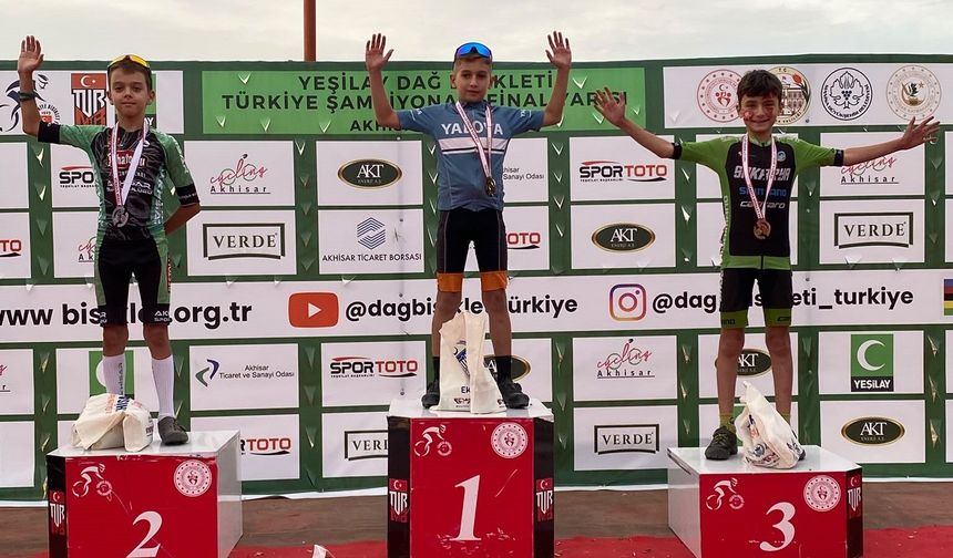 Büyükşehir’in pedalları Türkiye Şampiyonası’nda madalyaları topladı