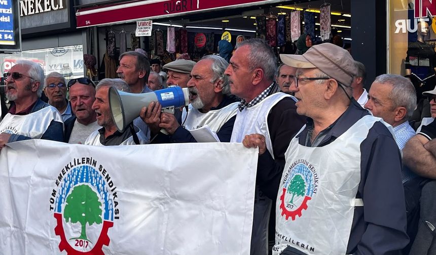 Emekliler Sakarya’dan seslendi: “Geçinebileceğimiz bir ücret istiyoruz””