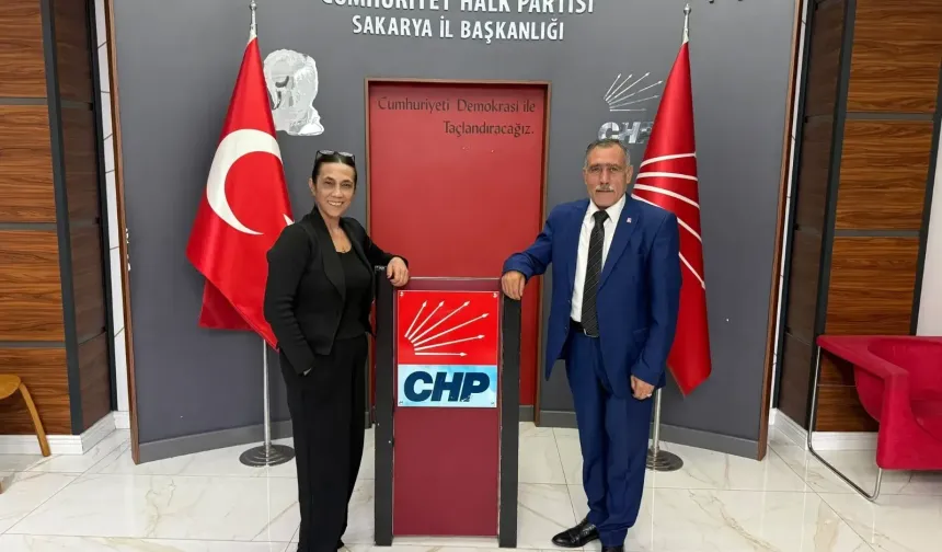 CHP Adapazarı’nda Yeni Dönem: Zeki Kaya İlçe Başkanı Oldu
