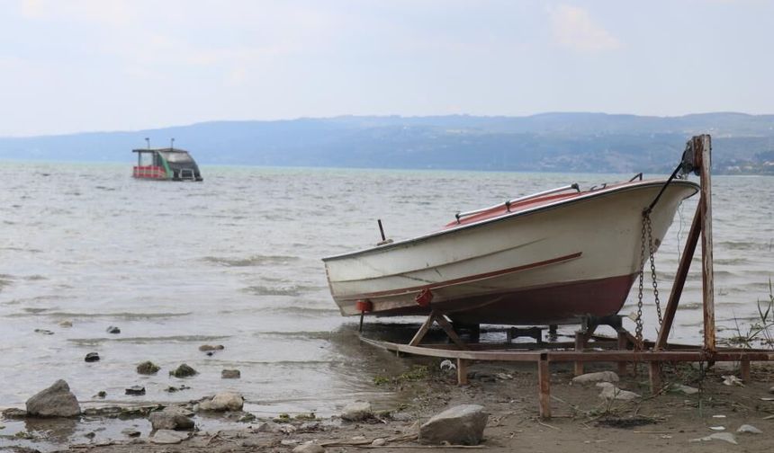 Yağışlara rağmen Sapanca Gölü'ndeki su seviyesi kritik eşikte