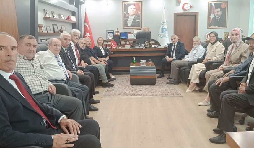 AK Parti Sakarya Milletvekili İnci Pazaryeri ilçesini ziyaret etti