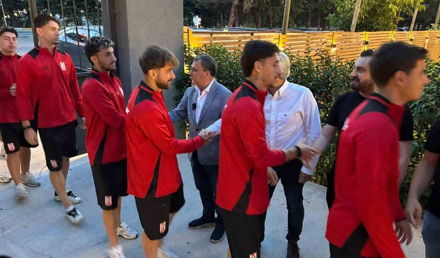 Başkan Hakan Şehirli'den Balıkesirspor'a tam destek