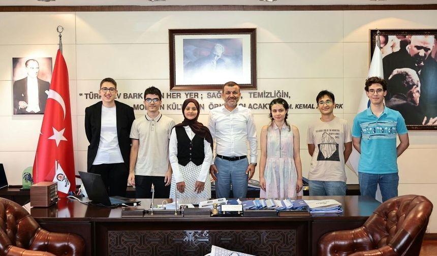Büyükşehir'den YKS'de dereceye giren öğrencilere ödül