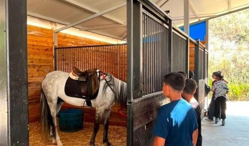 Çocuklara atlı spor sürprizi