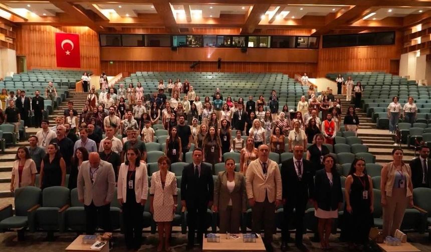 Muğla'da 'yapay zeka çağında fen ve matematik eğitimi' zirvesi başladı