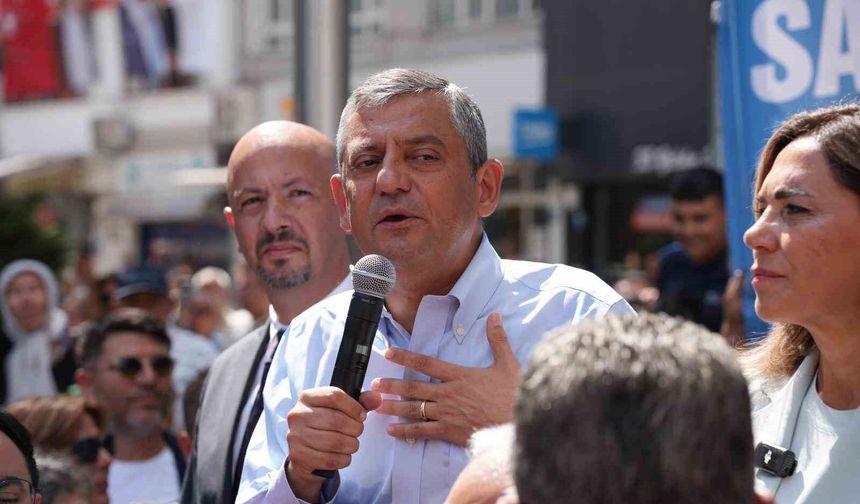 Özgür Özel Çorlu'da konuştu: 'Yeni Parti, geçmişte Cumhuriyet Halk Partisi'nde siyaset yapanların yeni partisidir'