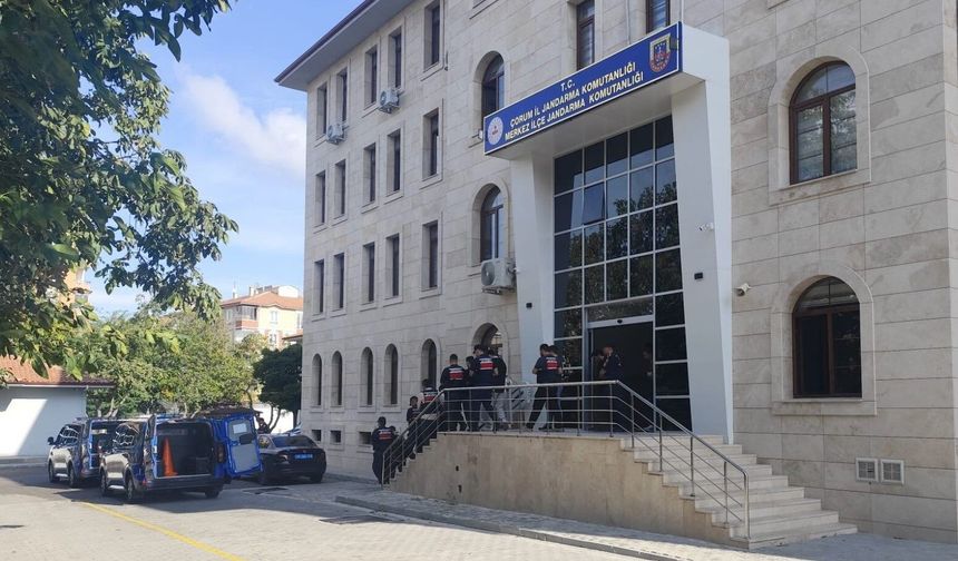 Sosyal medyada bomba yapımı içerikli paylaşımlar yapan şüphelilere operasyon: 9 gözaltı