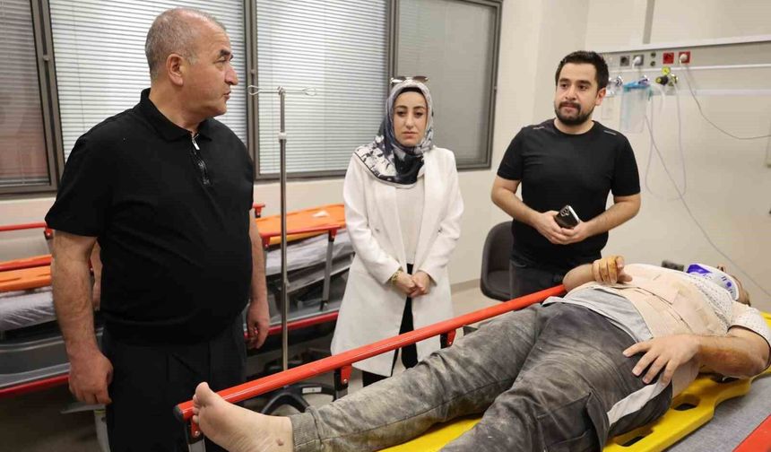 Vali Hatipoğlu hastanedeki yaralıları ziyaret etti