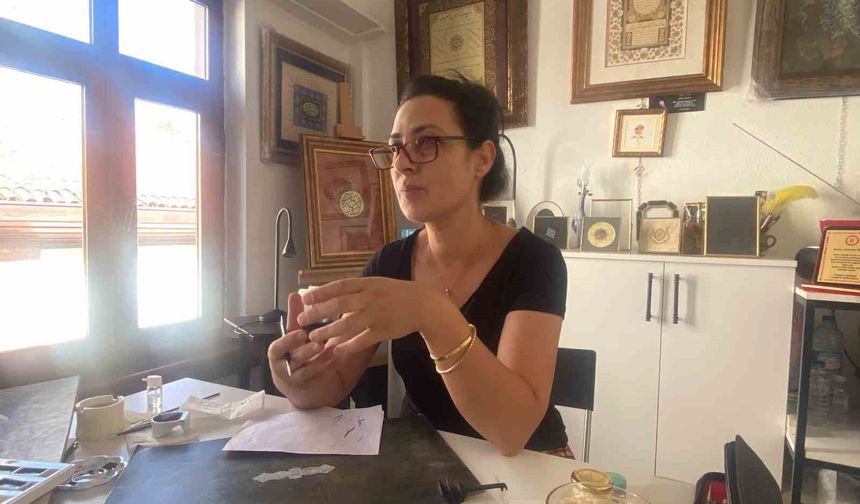 Yüzyıllardır sarayları süsleyen tezhip sanatı, altının incelikli zarafetiyle günümüzde de yaşatılıyor