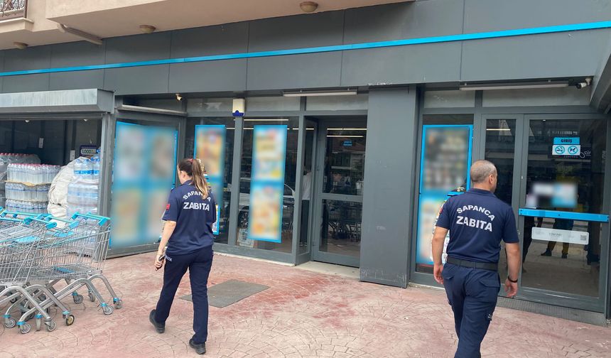 Sapanca Belediyesi Zabıta Ekiplerinden Market Denetimi