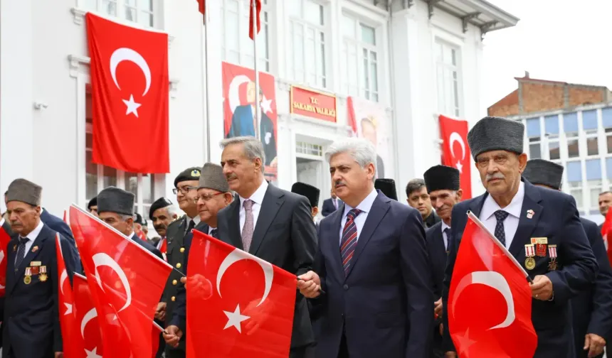 Sakarya’da Gaziler Onuruna Anlamlı Yürüyüş: Kahramanlarla Kardeşlik Yolunda Yürüdüler
