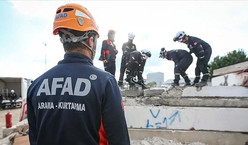 AFAD ve Valilik kollar sıvadı: Sakarya'nın 5 yıllık afet haritası çiziliyor