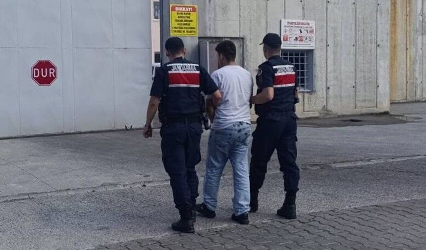 Sakarya’da uyuşturucu operasyonu: 3 ilçede 4 tutuklama