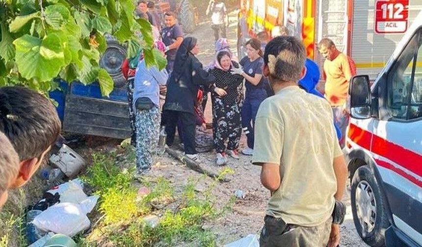 Fındık işçilerini taşıyan traktör devrildi: 18 yaralı!