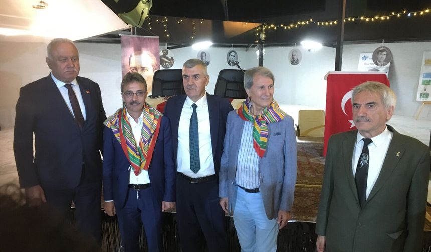 Prof. Dr. Yusuf Halaçoğlu; “Bir gecede mi cahil kaldık” söylemi tarihi gerçekler ile bağdaşmıyor