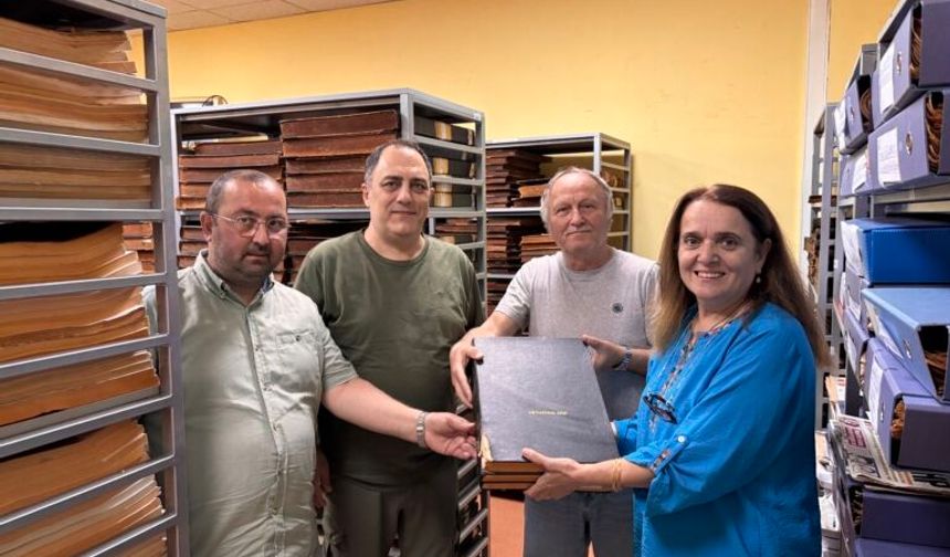 Gazeteci, Yazar Yusuf Cinal, meslek hayatının birikimi olan 50 Yıllık arşivini SAÜ’ye bağışladı