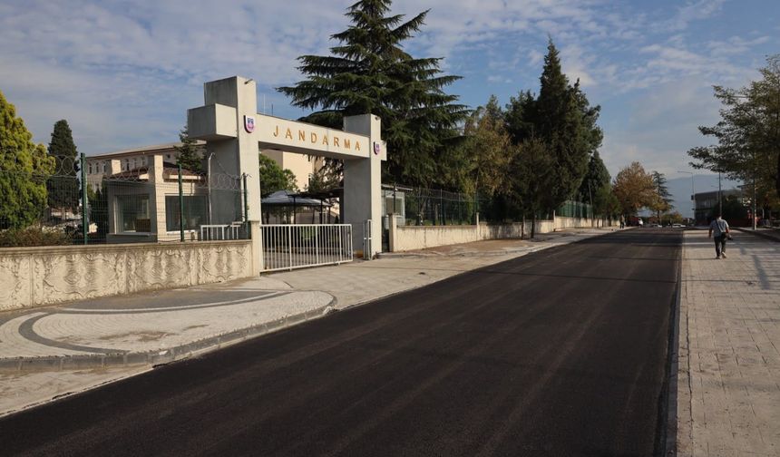 Hendek’in tam kalbindeki en önemli güzergahlar tablo gibi işleniyor